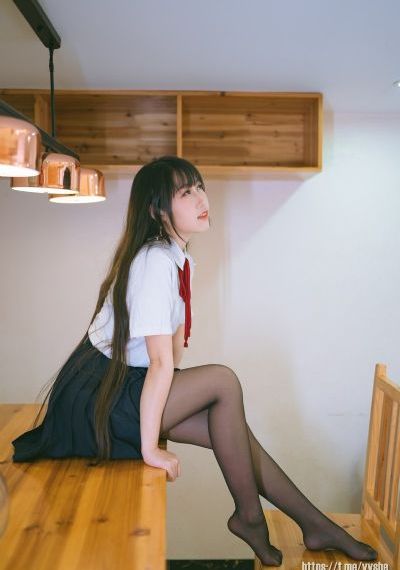 轻轻色中文在线_HD免费在线播放